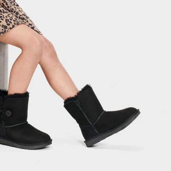 UGG BAILEY BUTTON II BOOT BIG KIDS size 5-NWOB - Picture 5 of 5